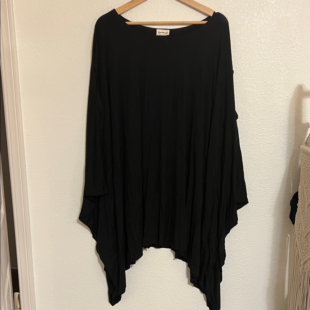 Three Bird Nest Black Top